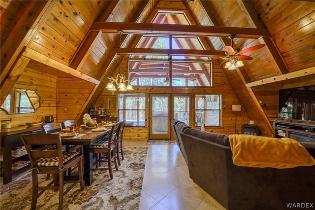 6470 E Crumb Road, Kingman, AZ 86401