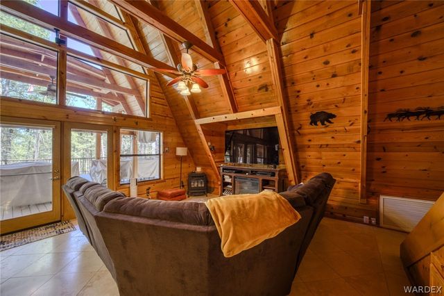 6470 E Crumb Road, Kingman, AZ 86401