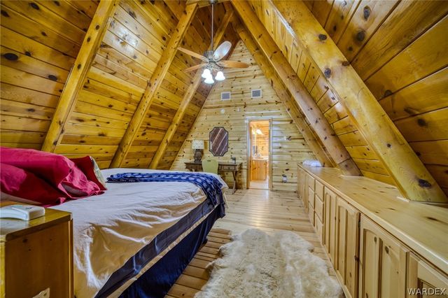 6470 E Crumb Road, Kingman, AZ 86401