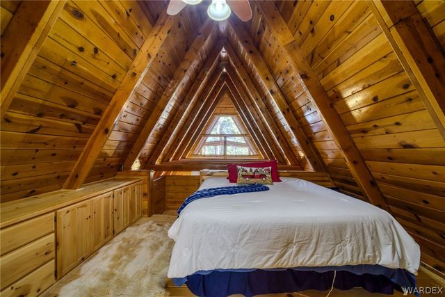 6470 E Crumb Road, Kingman, AZ 86401