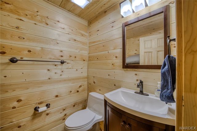 6470 E Crumb Road, Kingman, AZ 86401