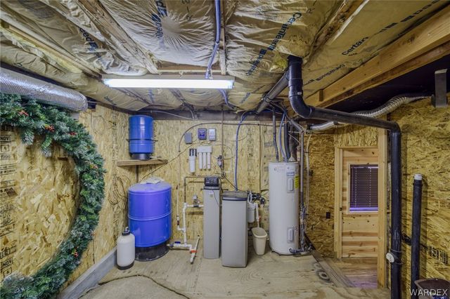 6470 E Crumb Road, Kingman, AZ 86401