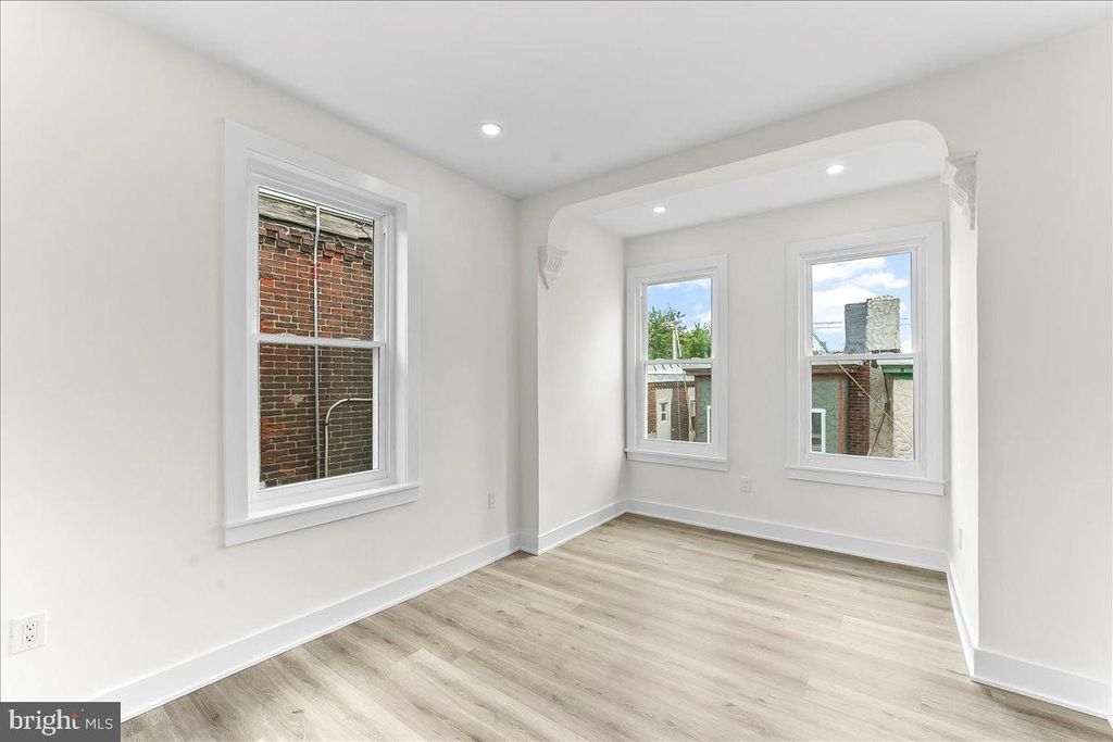 2046 W BOSTON ST, Philadelphia, PA 19132