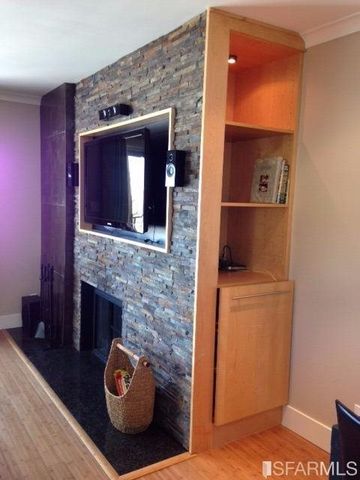 77 Grand View Avenue 301, San Francisco, CA 94114