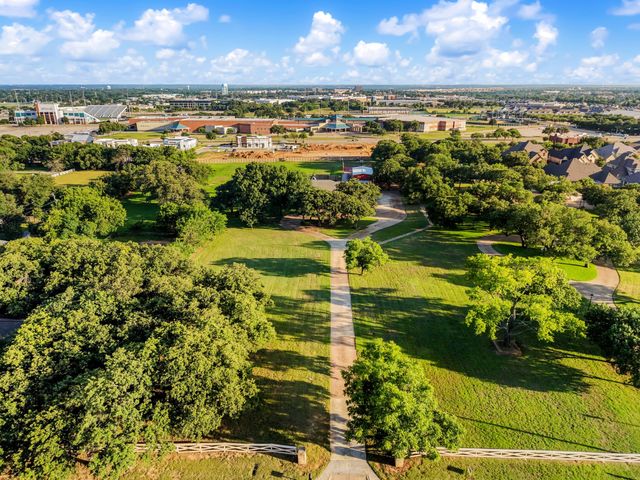 8920 Martin Drive, North Richland Hills, TX 76182