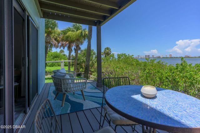 3333 S Ridgewood Ave Apt 9, Port Orange, FL 32129