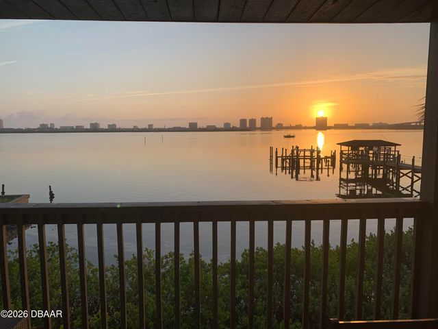 3333 S Ridgewood Ave Apt 9, Port Orange, FL 32129