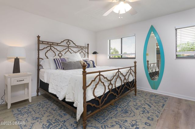 3333 S Ridgewood Ave Apt 9, Port Orange, FL 32129