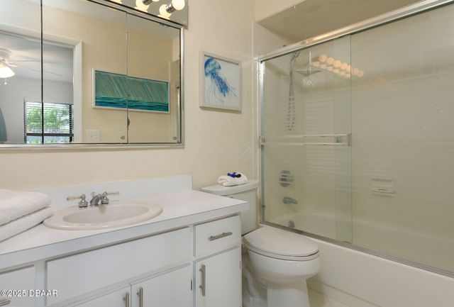 3333 S Ridgewood Ave Apt 9, Port Orange, FL 32129