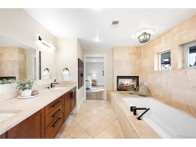 1463 S York St, Denver, CO 80210