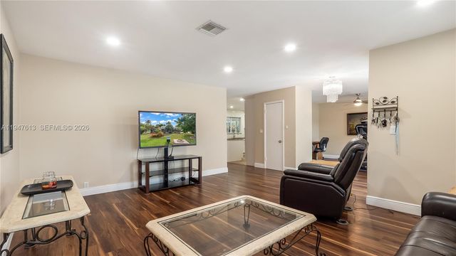 11071 SW 30th Ct, Davie, FL 33328