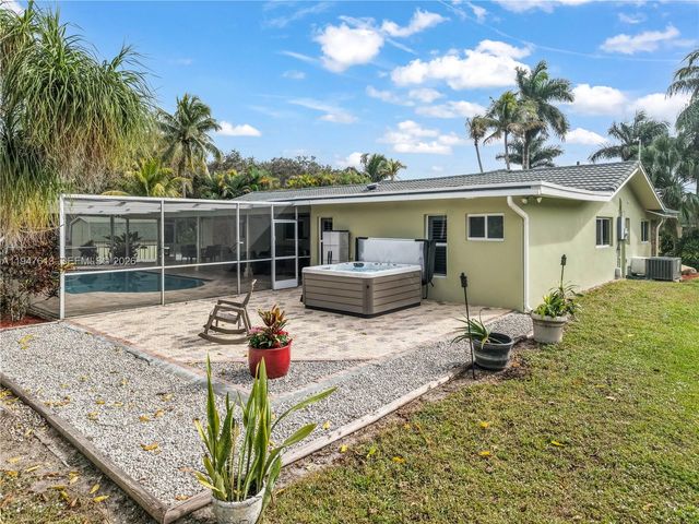 11071 SW 30th Ct, Davie, FL 33328