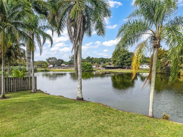 11071 SW 30th Ct, Davie, FL 33328