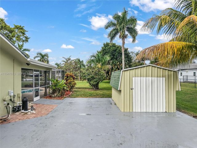 11071 SW 30th Ct, Davie, FL 33328