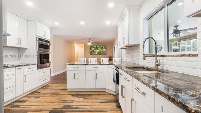 11071 SW 30th Ct, Davie, FL 33328