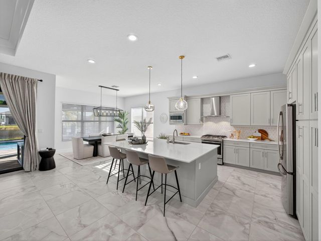 12417 SW Crystal Cove Drive, Port St Lucie, FL 34987