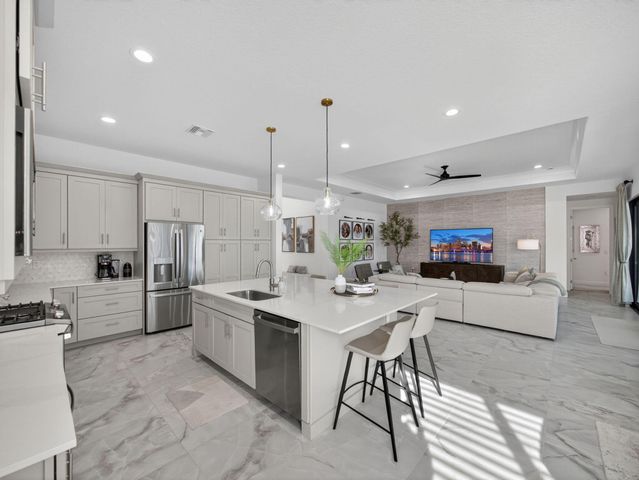 12417 SW Crystal Cove Drive, Port St Lucie, FL 34987