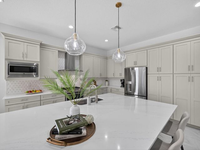 12417 SW Crystal Cove Drive, Port St Lucie, FL 34987