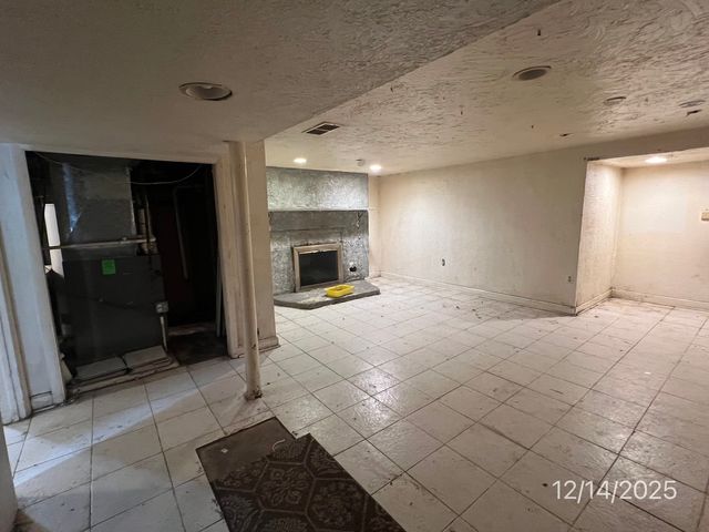 7119 N Keystone Avenue, Lincolnwood, IL 60712