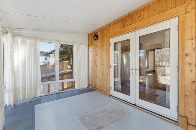 863 Sherburne Avenue, Saint Paul, MN 55104