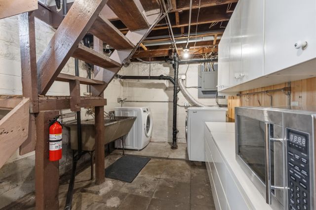 863 Sherburne Avenue, Saint Paul, MN 55104