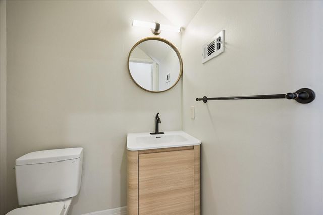 5110 Floyd Street, Houston, TX 77007