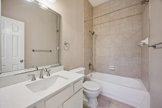 5110 Floyd Street, Houston, TX 77007