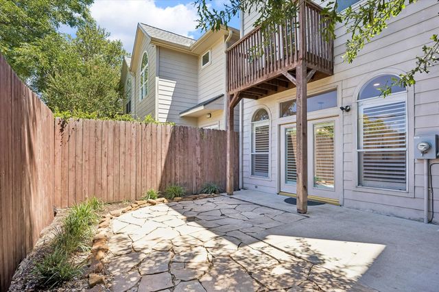 5110 Floyd Street, Houston, TX 77007