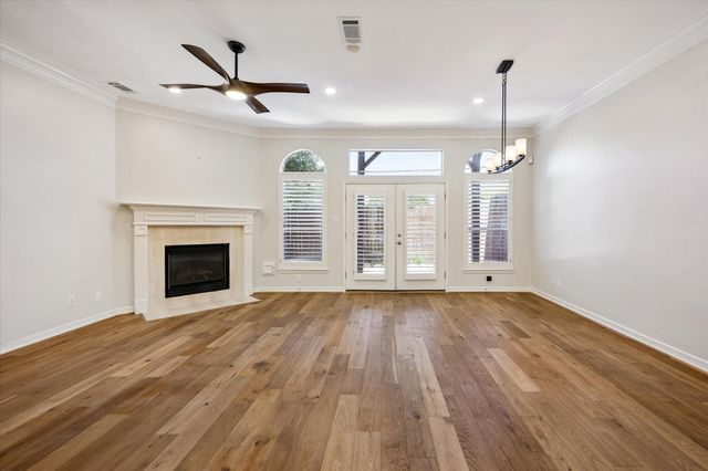 5110 Floyd Street, Houston, TX 77007