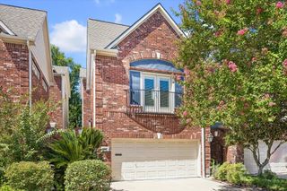 5110 Floyd Street, Houston, TX 77007