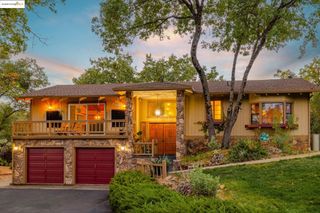 21950 Paseo De Los Portales Rd, Sonora, CA 95370