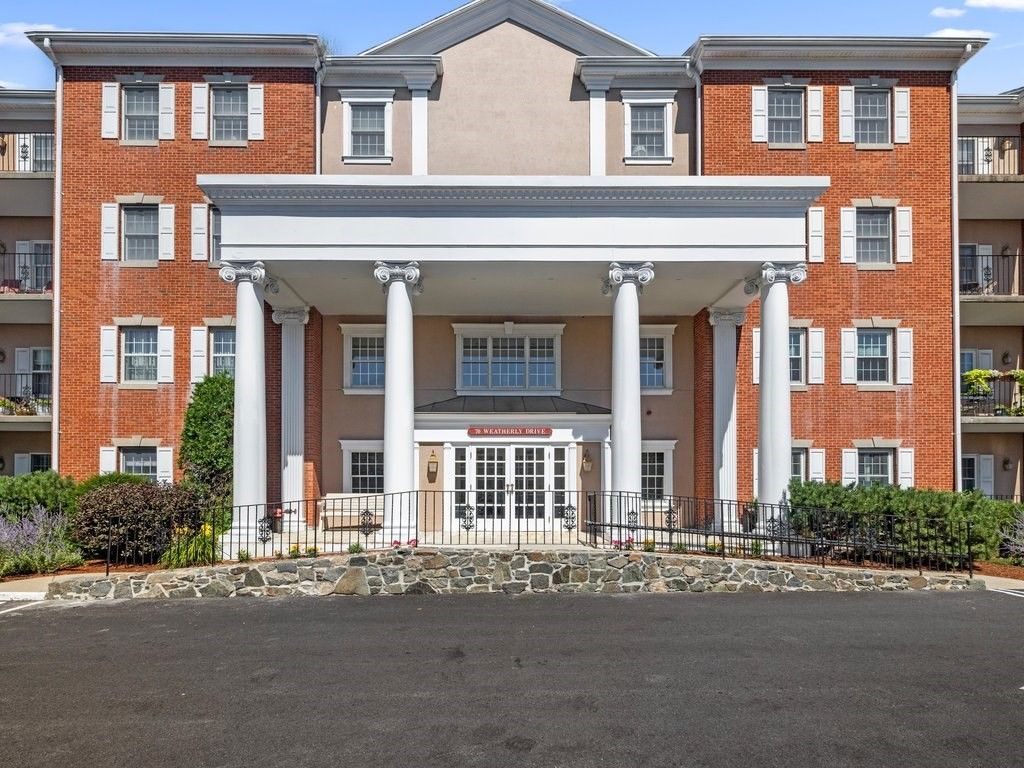 70 Weatherly 306, Salem, MA 01970