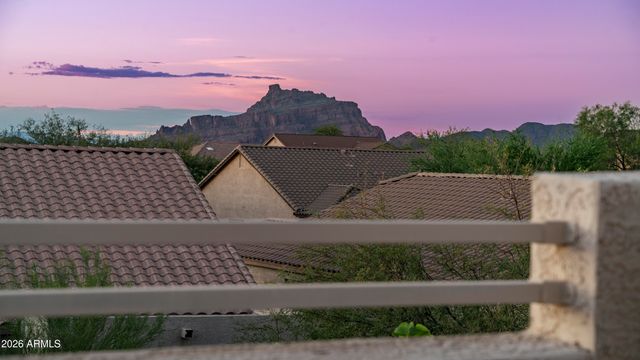 7026 E REGINA Street, Mesa, AZ 85207