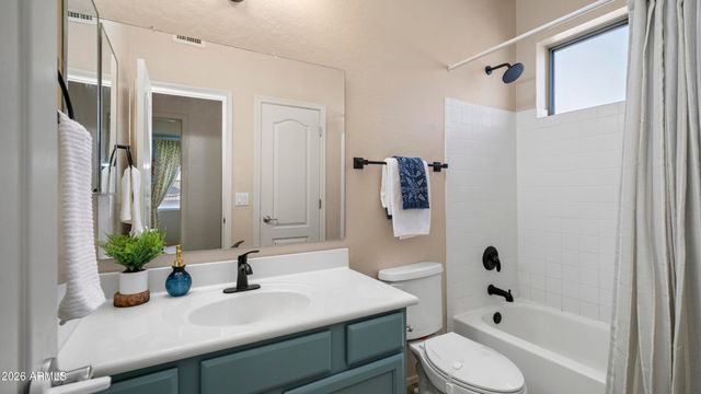 7026 E REGINA Street, Mesa, AZ 85207