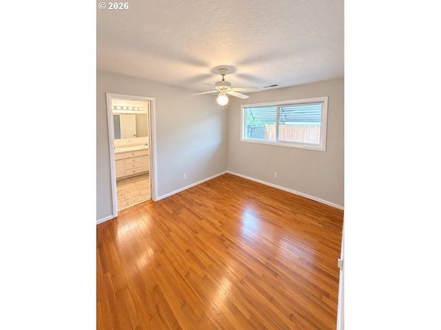 1231 N St, Springfield, OR 97477