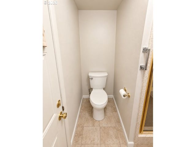 1231 N St, Springfield, OR 97477