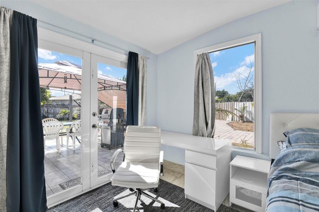 1814 NE 53rd Ct, Pompano Beach, FL 33064