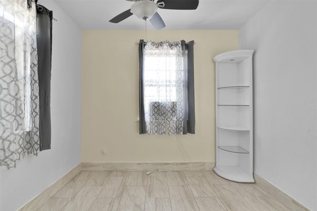 1814 NE 53rd Ct, Pompano Beach, FL 33064