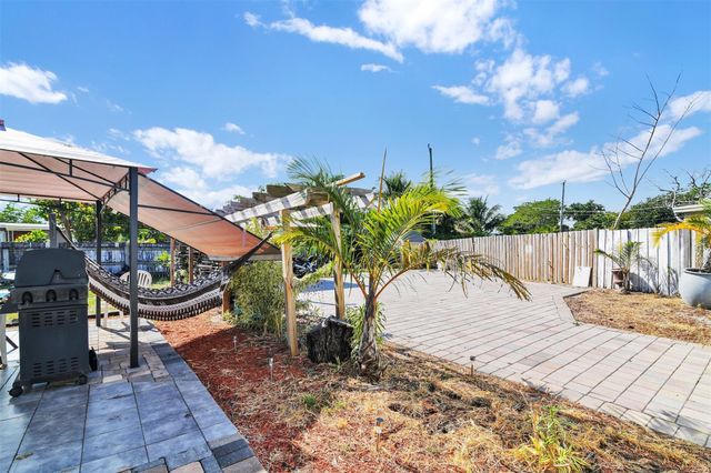 1814 NE 53rd Ct, Pompano Beach, FL 33064