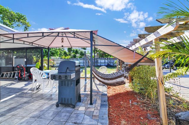 1814 NE 53rd Ct, Pompano Beach, FL 33064