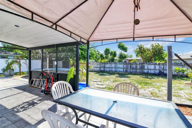 1814 NE 53rd Ct, Pompano Beach, FL 33064