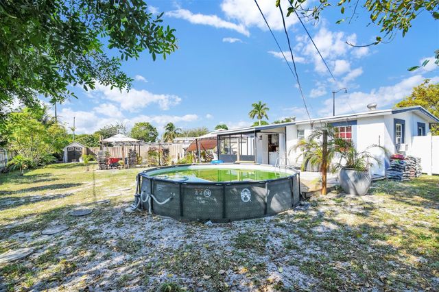 1814 NE 53rd Ct, Pompano Beach, FL 33064