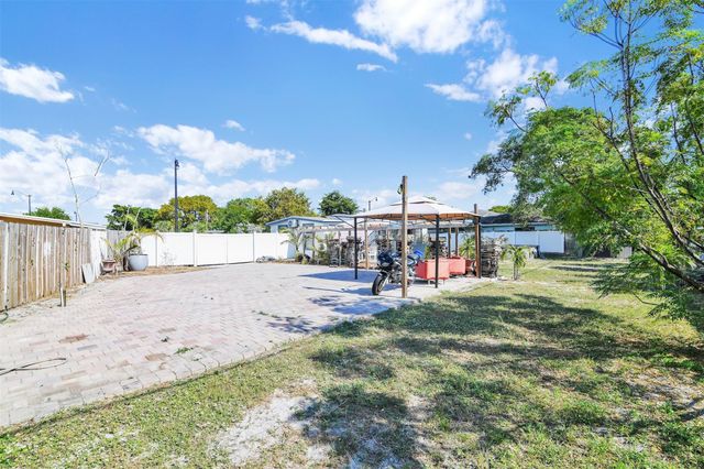 1814 NE 53rd Ct, Pompano Beach, FL 33064