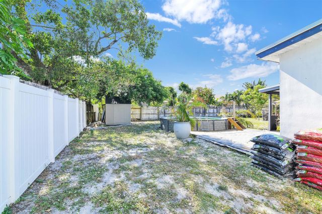 1814 NE 53rd Ct, Pompano Beach, FL 33064