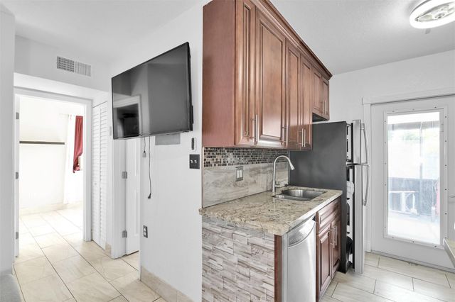 1814 NE 53rd Ct, Pompano Beach, FL 33064