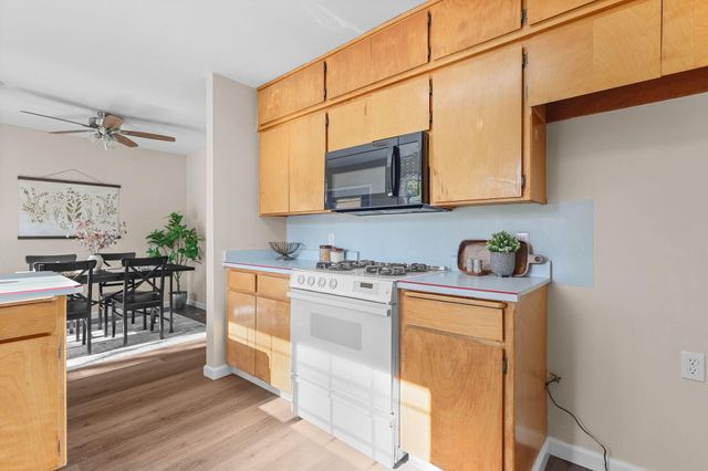 3135 Stratford Avenue, Redding, CA 96001