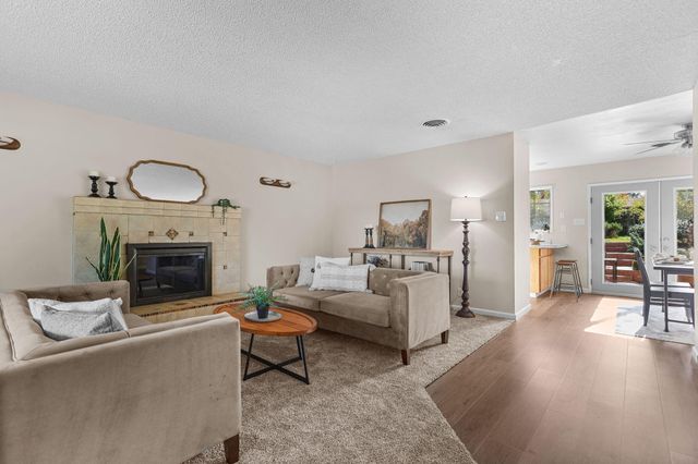 3135 Stratford Avenue, Redding, CA 96001