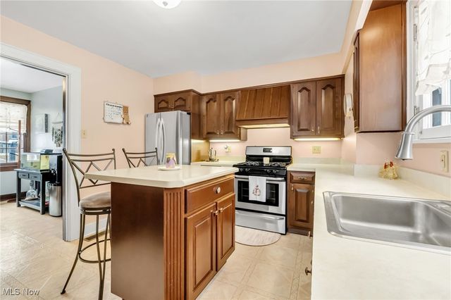 80 Clemmer Avenue, Akron, OH 44313