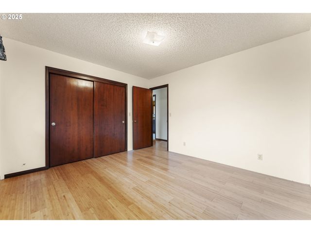 14344 Ne FREMONT Ct, Portland, OR 97230