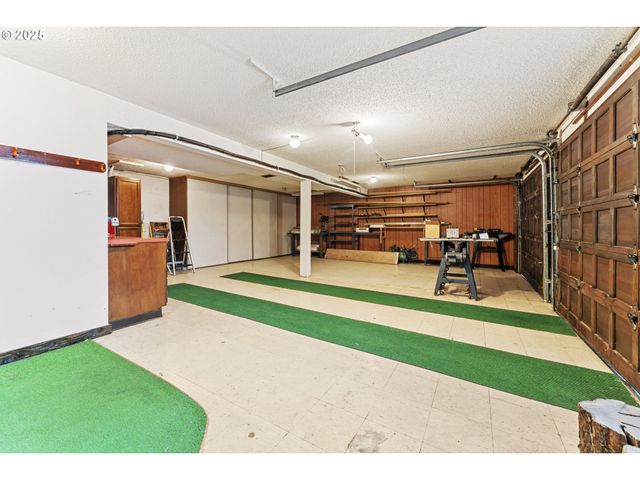 14344 Ne FREMONT Ct, Portland, OR 97230